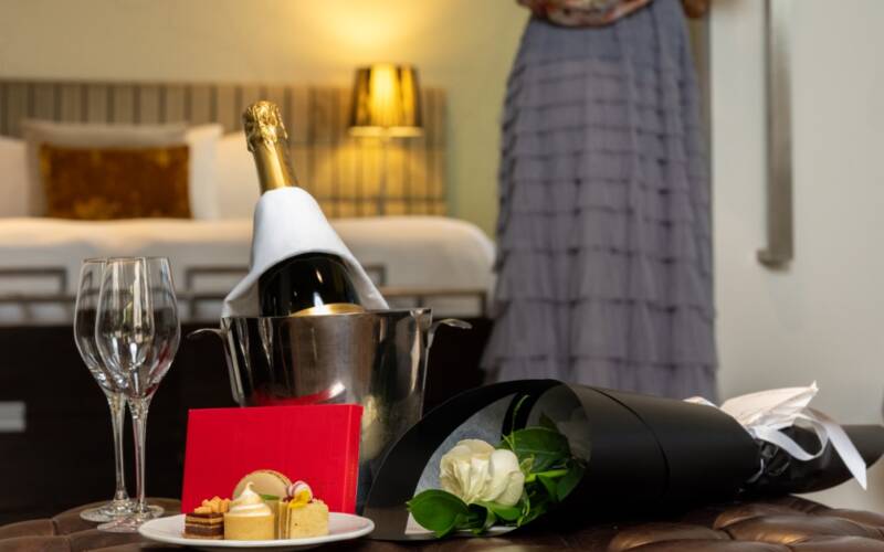 Image of the special amenities offered as part of the Romance Package at The George